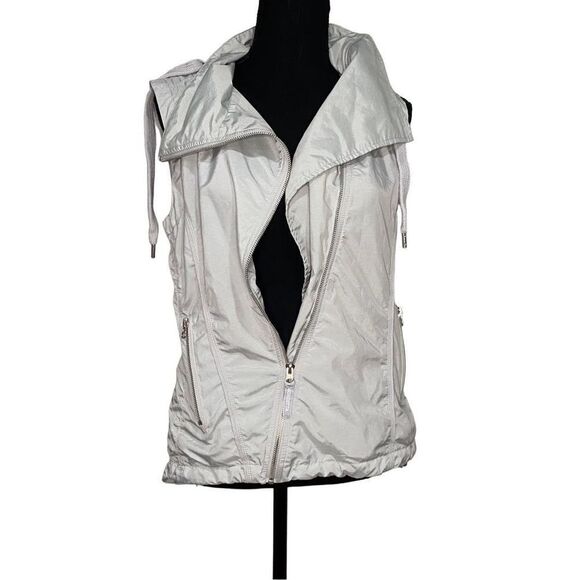Silver Gray Mondetta Polyester Asymmetric Zip Up Vest - Picture 1 of 8
